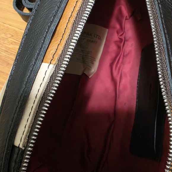 Hammitt SM Evan Crossbody - Picture 6 of 6